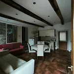 Casa Lucia * بيلا