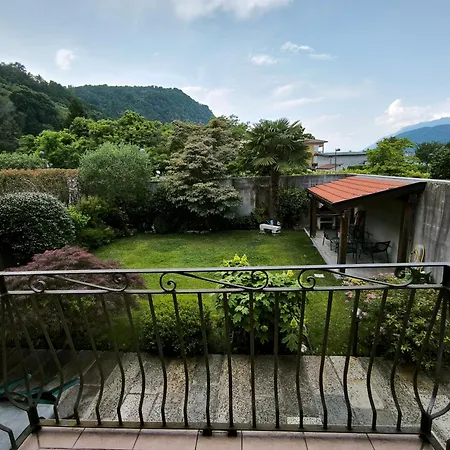 Casa Lucia Pella